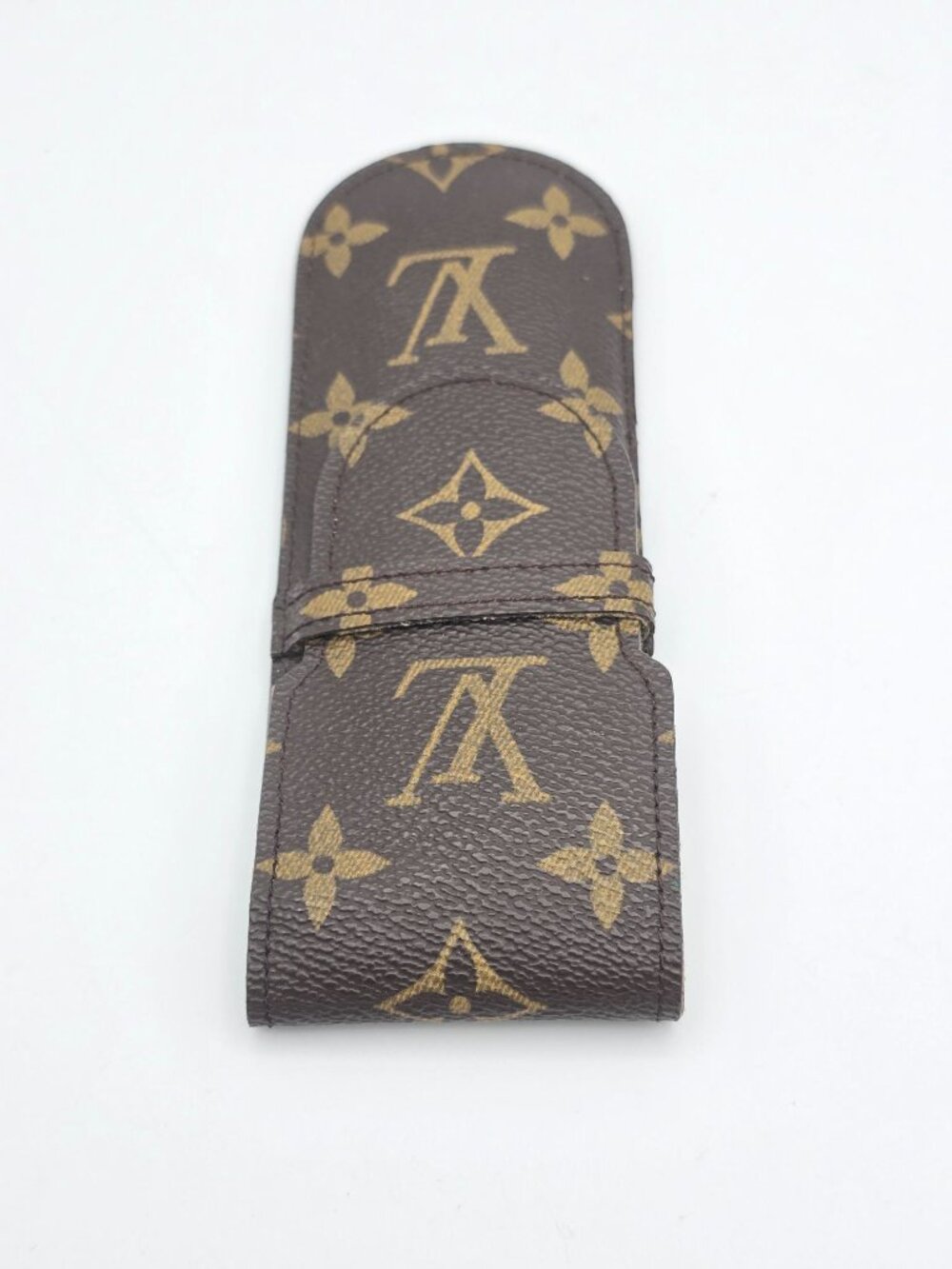 Authentic Louis Vuitton Monogram Glasses Case | Compact & Stylish - Picture 4 of 13